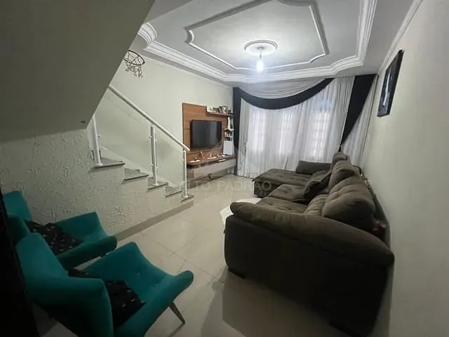 Sobrado com 125m² 3 quartos e 2 banheiros, à venda, no bairro Parque Aliança em Ribeirão Pires