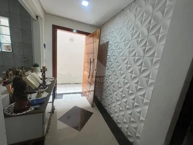 Sobrado com 125m² 3 quartos e 2 banheiros, à venda, no bairro Parque Aliança em Ribeirão Pires