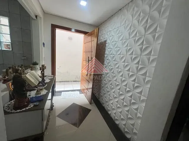 Sobrado com 125m² 3 quartos e 2 banheiros, à venda, no bairro Parque Aliança em Ribeirão Pires
