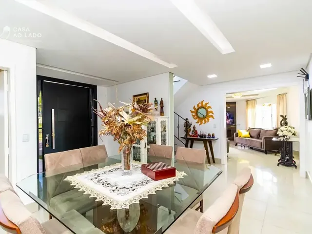 Casa 3 quartos e 3 banheiros, à venda, no bairro Guabirotuba em Curitiba