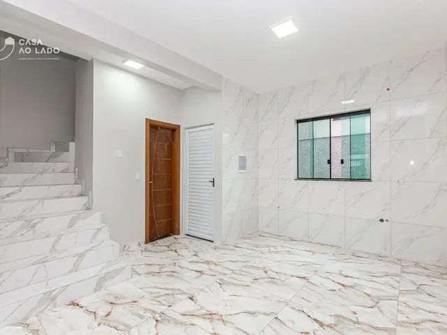 Sobrado 2 quartos e 3 banheiros, à venda, no bairro Uberaba em Curitiba
