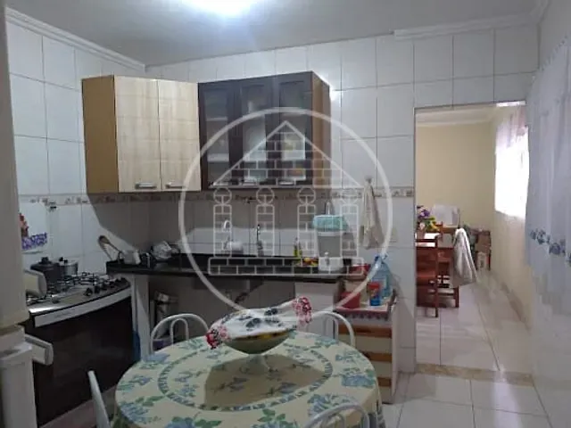 Sobrado com 294m² 3 quartos e 2 banheiros, à venda, no bairro Jardim Rosalina em São Paulo