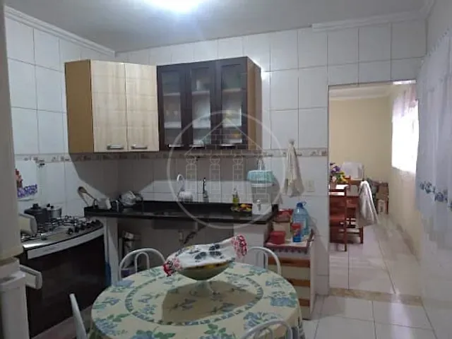 Sobrado com 294m² 3 quartos e 2 banheiros, à venda, no bairro Jardim Rosalina em São Paulo