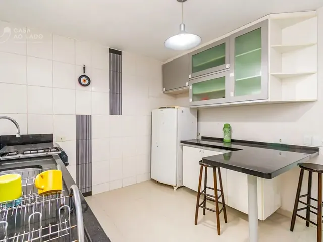 Sobrado 10 quartos e 6 banheiros, à venda, no bairro Jardim das Américas em Curitiba