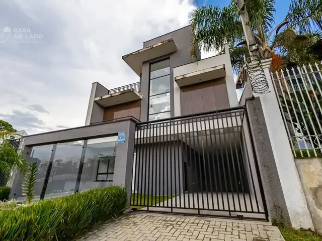 Sobrado 3 quartos e 5 banheiros, à venda, no bairro Água Verde em Curitiba