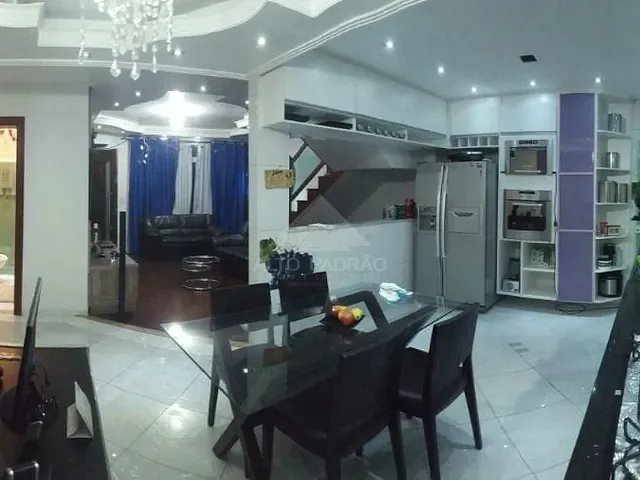 Sobrado com 178m² 2 quartos e 1 banheiro, à venda, no bairro Vila Noêmia em Mauá