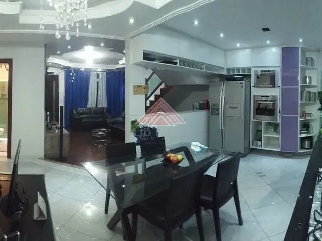 Sobrado com 178m² 2 quartos e 1 banheiro, à venda, no bairro Vila Noêmia em Mauá