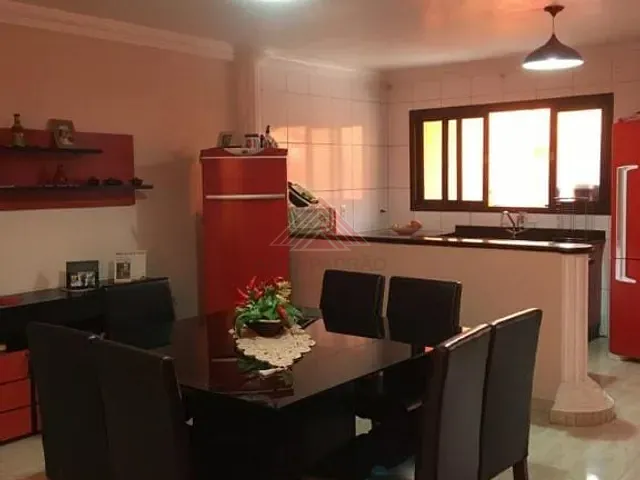 Sobrado com 125m² 3 quartos e 2 banheiros, à venda, no bairro Vila Noêmia em Mauá