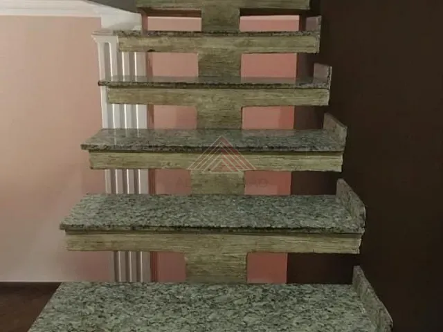 Sobrado com 125m² 3 quartos e 2 banheiros, à venda, no bairro Vila Noêmia em Mauá