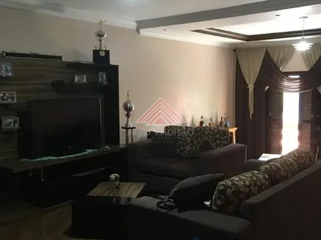 Sobrado com 125m² 3 quartos e 2 banheiros, à venda, no bairro Vila Noêmia em Mauá