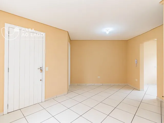 Sobrado 3 quartos e 3 banheiros, à venda, no bairro Guaíra em Curitiba