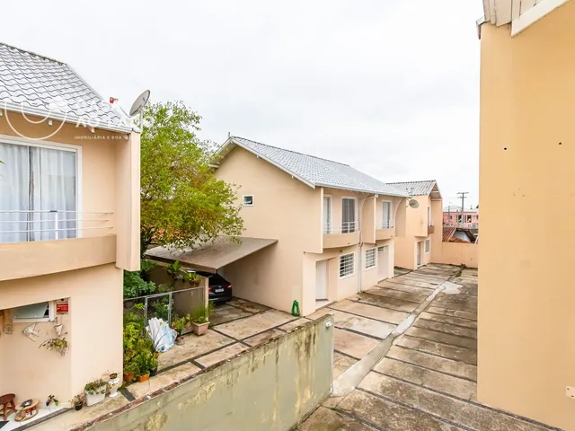 Sobrado 3 quartos e 3 banheiros, à venda, no bairro Guaíra em Curitiba