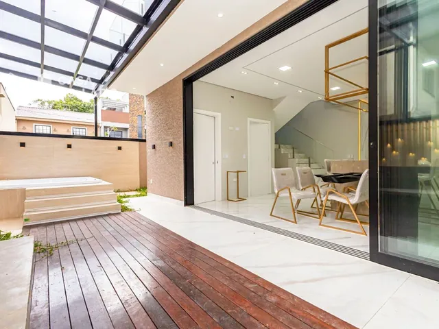 Casa à venda, no bairro Umbará em Curitiba