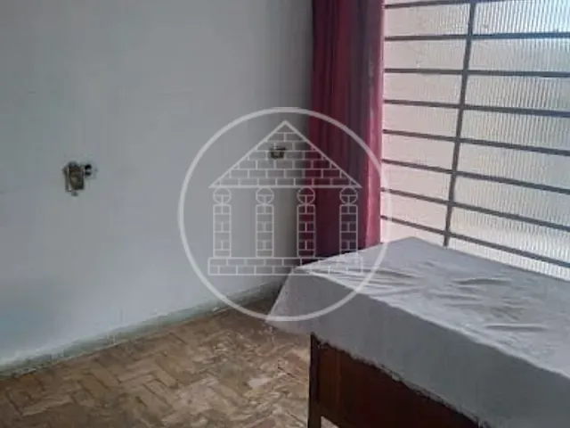 Sobrado com 250m² 4 quartos e 2 banheiros, à venda, no bairro Vila Quintana em São Paulo