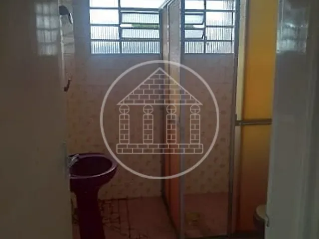 Sobrado com 250m² 4 quartos e 2 banheiros, à venda, no bairro Vila Quintana em São Paulo