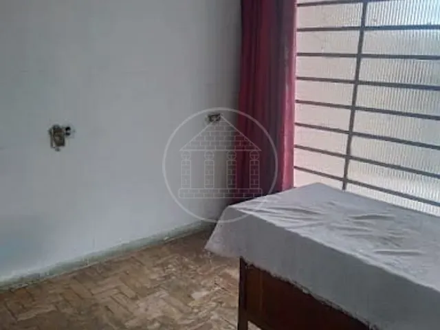 Sobrado com 250m² 4 quartos e 2 banheiros, à venda, no bairro Vila Quintana em São Paulo