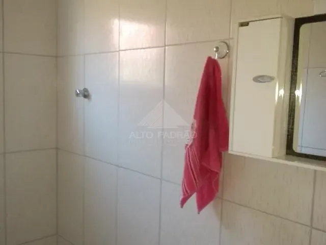 Sobrado com 300m², à venda, no bairro Jardim Anchieta em Mauá