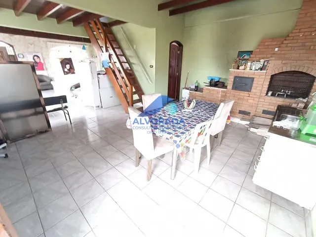 Sobrado com 300m² 5 quartos e 4 banheiros, à venda, no bairro Cidade Morumbi em São José dos Campos