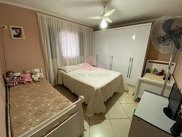 Sobrado com 300m² 3 quartos e 3 banheiros, à venda, no bairro Jardim Mauá em Mauá