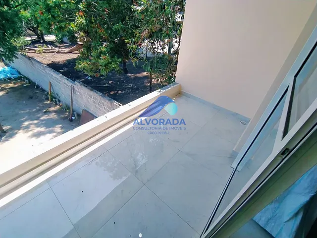 Sobrado com 600m² 3 quartos e 1 banheiro, à venda, no bairro Jardim Limoeiro em São José dos Campos