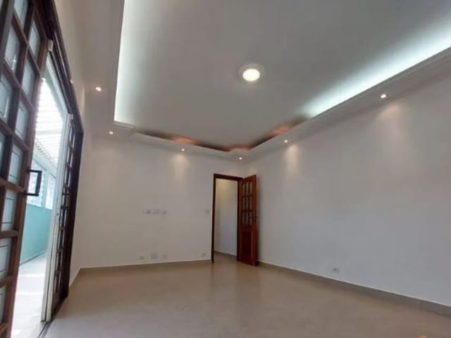 Sobrado com 218m² 2 quartos e 4 banheiros, à venda, no bairro Cipava em Osasco