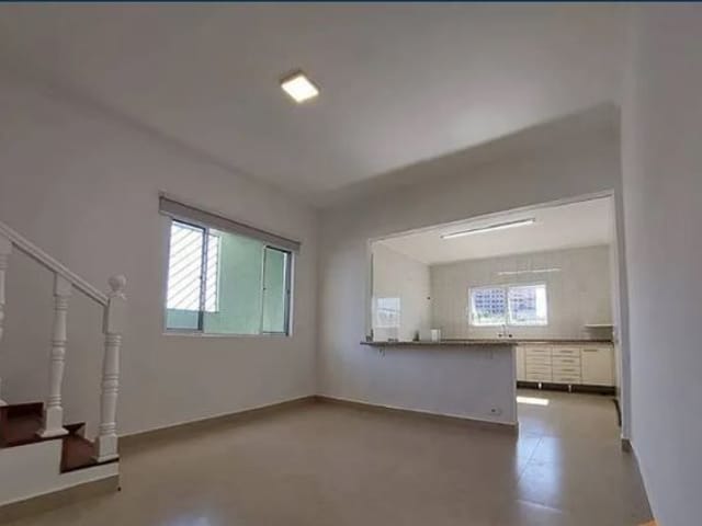 Sobrado com 218m² 2 quartos e 4 banheiros, à venda, no bairro Cipava em Osasco