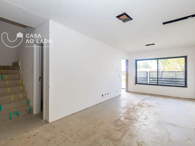 Casa 3 quartos e 3 banheiros, à venda, no bairro Bacacheri em Curitiba