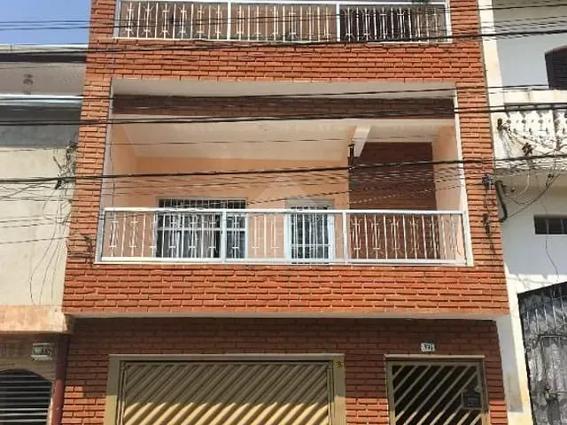 Sobrado com 125m² 3 quartos e 3 banheiros, à venda, no bairro Vila Emílio em Mauá