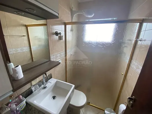 Sobrado com 170m² 3 quartos e 4 banheiros, à venda, no bairro Jardim São Judas em Mauá