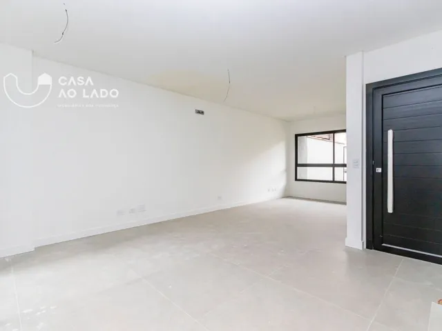 Sobrado 3 quartos e 3 banheiros, à venda, no bairro Portão em Curitiba