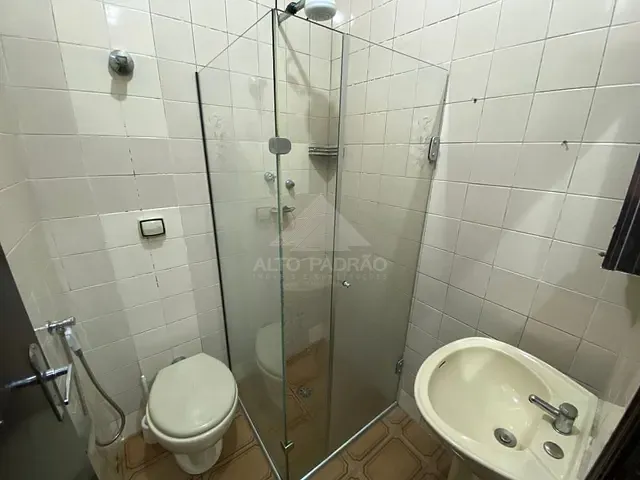 Sobrado com 150m² 5 quartos e 3 banheiros, à venda, no bairro Vila Noêmia em Mauá