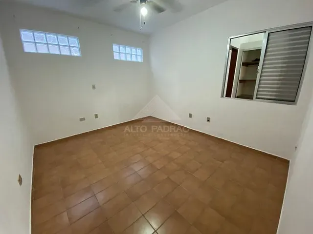 Sobrado com 150m² 5 quartos e 3 banheiros, à venda, no bairro Vila Noêmia em Mauá
