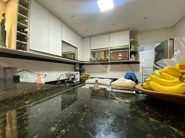 Sobrado com 125m² 3 quartos e 3 banheiros, à venda, no bairro Parque São Vicente em Mauá