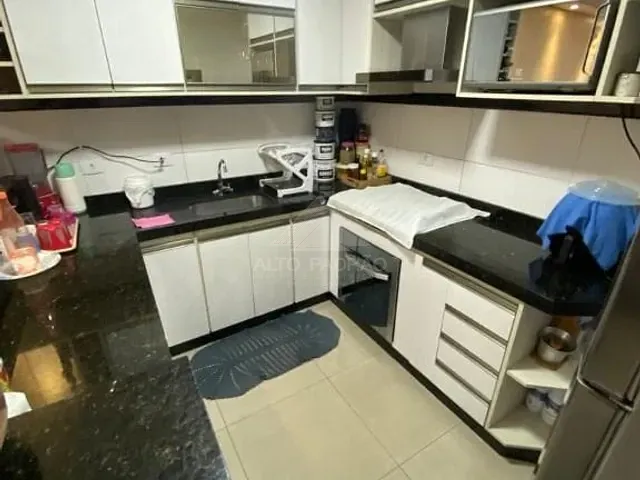 Sobrado com 125m² 3 quartos e 3 banheiros, à venda, no bairro Parque São Vicente em Mauá