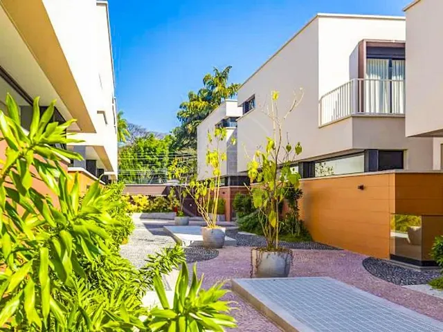 Sobrado com 487m² 4 quartos e 5 banheiros, à venda, no bairro Jardim Cordeiro em São Paulo