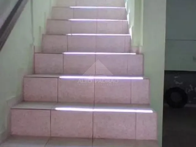 Sobrado com 125m² 3 quartos e 2 banheiros, à venda, no bairro Jardim Guapituba em Mauá
