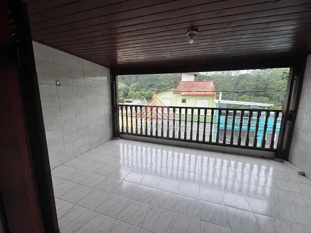 Sobrado com 125m² 3 quartos e 2 banheiros, à venda, no bairro Jardim Guapituba em Mauá