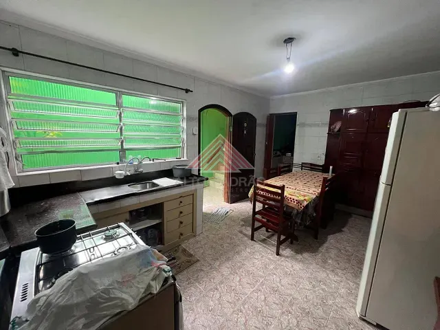 Sobrado com 125m² 3 quartos e 2 banheiros, à venda, no bairro Jardim Guapituba em Mauá