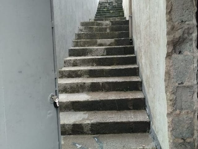 Sobrado com 200m² 4 quartos e 5 banheiros, à venda, no bairro Jardim Sao Vicente em Embu das Artes