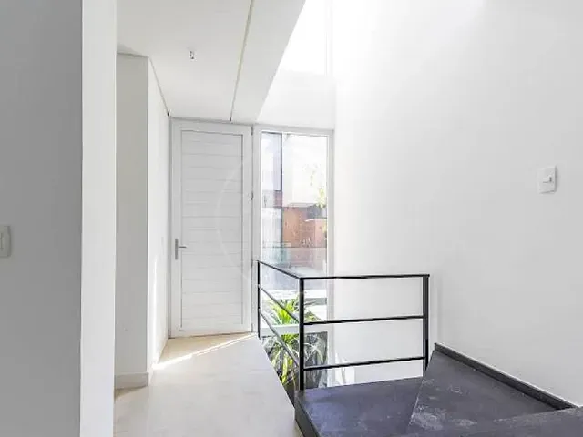 Sobrado com 541m² 4 quartos e 5 banheiros, à venda, no bairro Jardim Cordeiro em São Paulo