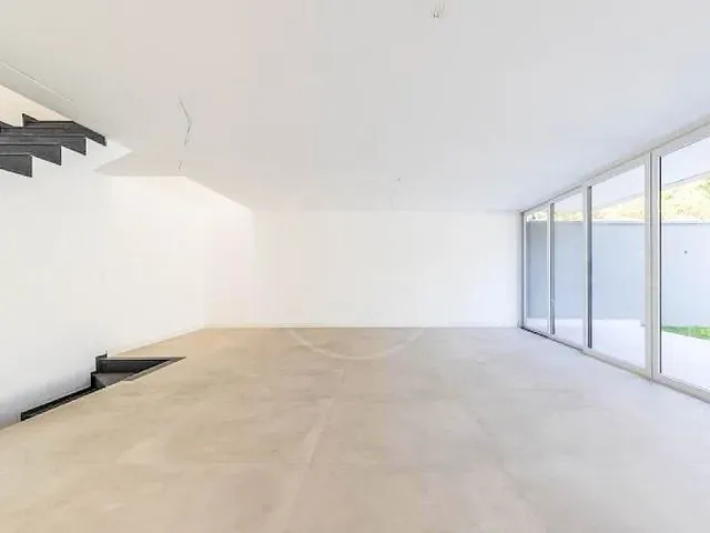 Sobrado com 541m² 4 quartos e 5 banheiros, à venda, no bairro Jardim Cordeiro em São Paulo