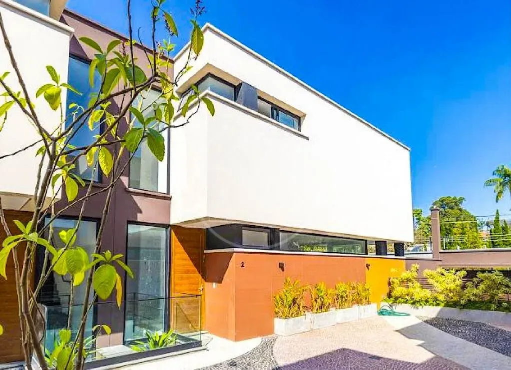 Sobrado, 4 quartos, 350 m² - Foto 1