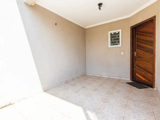 Sobrado 3 quartos e 3 banheiros, à venda, no bairro Santa Cândida em Curitiba