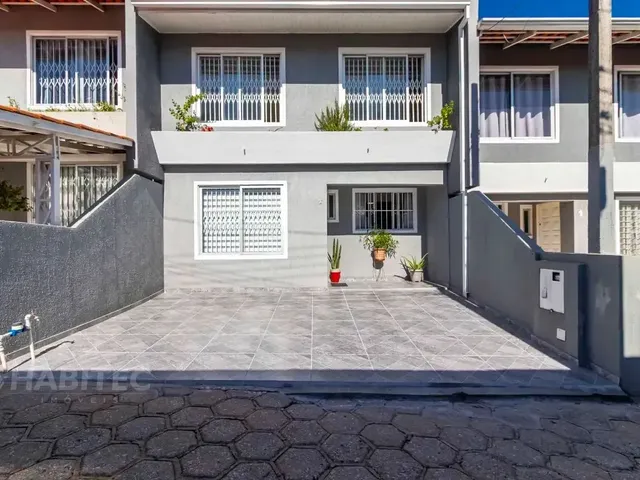 Sobrado 3 quartos e 2 banheiros, à venda, no bairro Boqueirão em Curitiba
