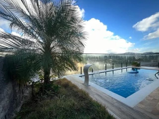 Sobrado com 200m² 3 quartos e 5 banheiros, à venda, no bairro Suru em Santana de Parnaíba
