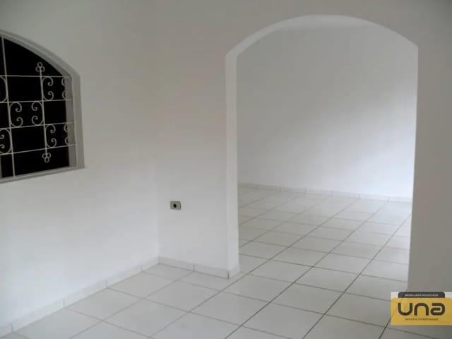 Sobrado 3 quartos e 2 banheiros, para alugar, no bairro PILARZINHO em Curitiba