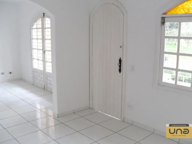 Sobrado 3 quartos e 2 banheiros, para alugar, no bairro PILARZINHO em Curitiba
