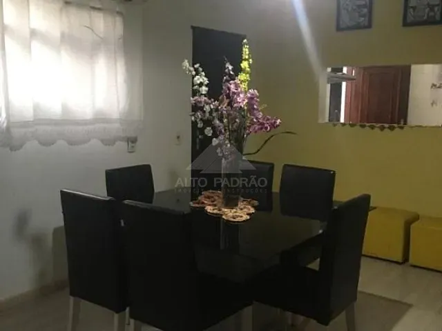Sobrado com 196m² 3 quartos e 3 banheiros, à venda, no bairro Vila Assis Brasil em Mauá