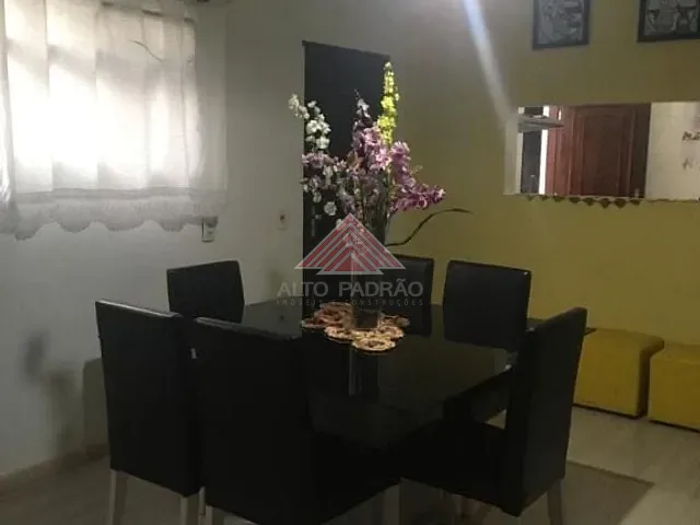 Sobrado com 196m² 3 quartos e 3 banheiros, à venda, no bairro Vila Assis Brasil em Mauá