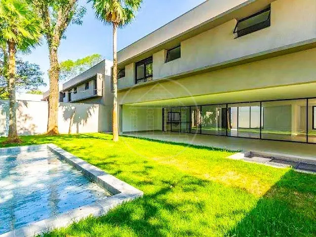 Sobrado com 935m² 4 quartos e 5 banheiros, à venda, no bairro Chácara Santo Antônio em São Paulo